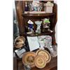 Image 1 : Decorative Mixed Lot: Framed Dried Flowers, Perfume Bottles, Trinket Boxes, Vanity Items