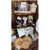 Image 2 : Decorative Mixed Lot: Framed Dried Flowers, Perfume Bottles, Trinket Boxes, Vanity Items