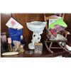 Image 6 : Decorative Mixed Lot: Framed Dried Flowers, Perfume Bottles, Trinket Boxes, Vanity Items
