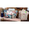 Image 7 : Decorative Mixed Lot: Framed Dried Flowers, Perfume Bottles, Trinket Boxes, Vanity Items