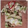 Image 5 : 7 Western and Hawaiian Shirts with 4 Western Belts