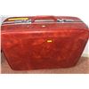 Image 4 : Three-Piece Red Faux Leather Luggage Set with Silver-Tone Hardware