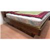 Image 5 : Vintage Waterbed Base Bed with Mattress and Homemade Blanket
