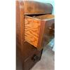 Image 4 : Wood Three-Drawer Chest with Circular Drawer Pulls