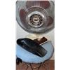 Image 2 : Household Small Appliance Lot: Electric Fan, FoodSaver, Handheld Vacuum, Can Opener