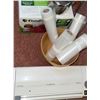 Image 3 : Household Small Appliance Lot: Electric Fan, FoodSaver, Handheld Vacuum, Can Opener