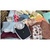 Image 1 : Blankets, Towels, Sheets, Kitchen Cloths, and Mechanical Scale Group Lot