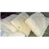 Image 7 : Blankets, Towels, Sheets, Kitchen Cloths, and Mechanical Scale Group Lot
