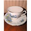Image 2 : English Bone China Teacup and Saucer Sets, 5 Pieces