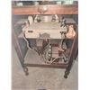 Image 5 : Victor Radio Wood Cabinet Floor Console Model R-35
