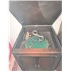 Image 3 : DANNHOPF The Rockola Cabinet-Style Phonograph