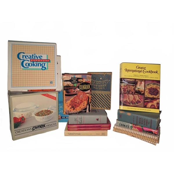 Vintage and Modern Cookbooks with Pyrex Designs Set