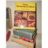 Image 5 : Vintage and Modern Cookbooks with Pyrex Designs Set