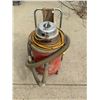 Image 1 : Milwaukee Heavy Duty Wet/Dry Vacuum Cleaner 9 Gallon
