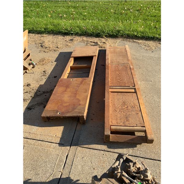 Wooden Mechanical Service Ramps with Rolling Cylinders