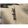 Image 2 : Cast Iron Lathe Bed with Tool Rest and Mounts
