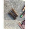 Image 4 : Electric Sander With Assorted Sanding Blocks, Paper, Brushes, and Working Power Sander