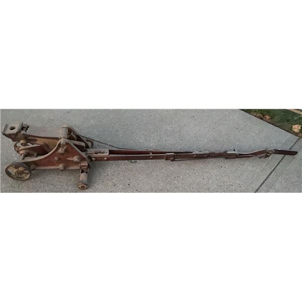 Walker MFG Co. Heavy Duty Mechanical Floor Jack