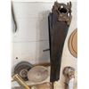 Image 2 : 8 Hand Saws, 2 Aerators, Crowbar, and 8 Grinding Wheels
