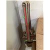 Image 3 : 4 Heavy-Duty Pipe Wrenches, Red Finish