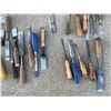 Image 5 : Large Mixed Lot of Assorted Woodworking Chisels and Gouges