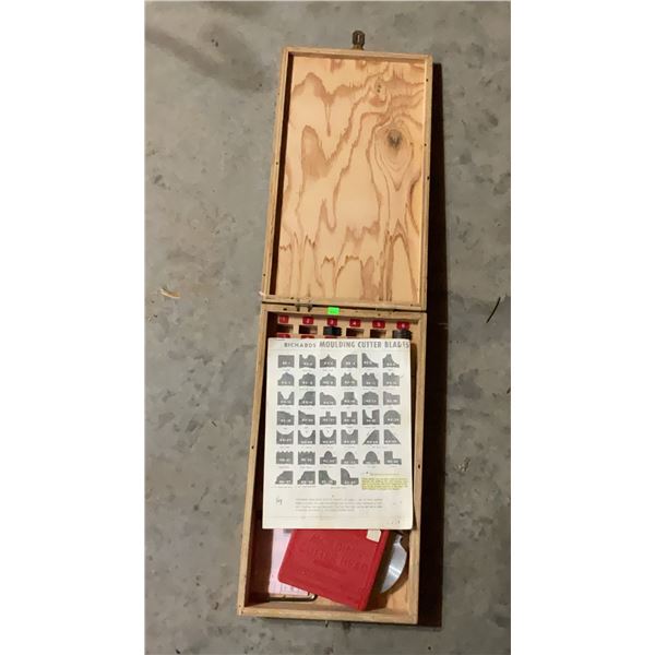 Richards Moulding Cutter Blade Set in Wooden Case