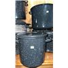 Image 5 : Black Speckled Metal Crop and Stoneware Crocs with Lids, Various Sizes