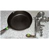 Image 3 : Kitchen Cookware Lot: Pans, Electric Wok, Muffin Tins, Meat Grinder, Roaster