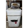 Image 2 : Viking Washing Machine with Automatic Roll Stop and Manual Controls