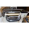 Image 4 : Viking Washing Machine with Automatic Roll Stop and Manual Controls