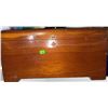 Image 3 : Milk Glass Wall Lamp, Solid Wood Jewellery Box, Noxzema Jar and Victorian Figurine