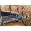 Image 2 : Stanley No. 358 Miter Box and Saw Made in Canada