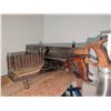 Image 2 : Vintage Wood and Metal Manual Miter Box with Backsaw