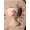 Image 4 : Massive Johnson Bros England Rose Porcelain Dinnerware