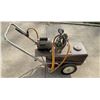 Image 1 : Universal P-315 Power Sprayer 10 Gallon with Tamper Motor and Pressure Gauge