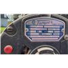 Image 6 : Universal P-315 Power Sprayer 10 Gallon with Tamper Motor and Pressure Gauge