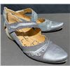 Image 1 : Women’s Tour En Ville Size 40 Grey Strappy Pointed Toe Low Heel Shoes