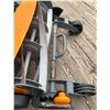 Image 9 : Fiskars Manual Push Reel Lawn Mower with Adjustable Height and Dual Handle