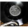 Image 4 : HMV Victrola Style Oak Tabletop Manual Wind Gramophone Record Player