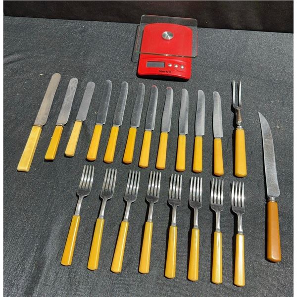 Yellow Bakelite Handle Cutlery Set with Starfrit Digital Kitchen Scale