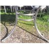 Image 12 : Vintage Chrome Table With 2 Extensions and 6 Chairs