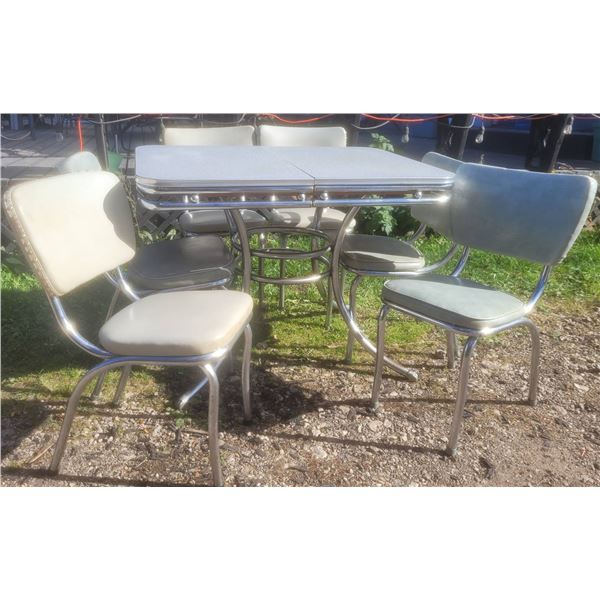 Vintage Chrome Table With 2 Extensions and 6 Chairs