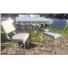 Image 1 : Vintage Chrome Table With 2 Extensions and 6 Chairs