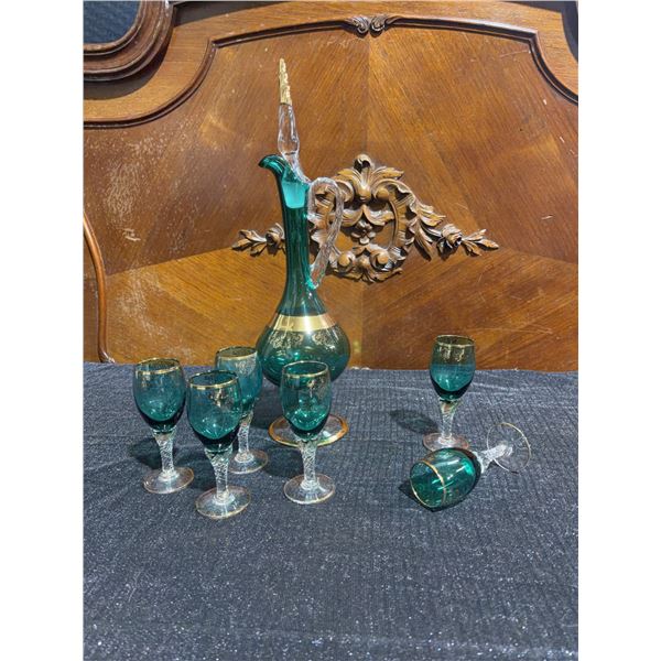 Green Glass Decanter With Gold Trim and 6 Matching Stemmed Glasses