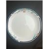 Image 3 : Royal Doulton Juno Fine China Dinnerware Set for 8, C1988, Floral Pattern, 40+ Pieces