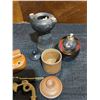 Image 5 : Decorative Lot: Metal Tubular Box, Soapstone Bears, Wooden Elephant, Candle, Dragon