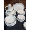 Image 7 : Royal Doulton Juno Fine China Dinnerware Set, 1988, Service for 8+ Pieces