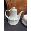 Image 8 : Royal Doulton Juno Fine China Dinnerware Set, 1988, Service for 8+ Pieces