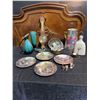 Image 1 : Decorative Plates, Ceramic Pitcher, Vases, Barometer, Duck Figurines and Mixed Decor