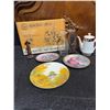 Image 2 : Lot: Logan Magna-View, Porcelain Plates, Teapot, Figurines, Decanters